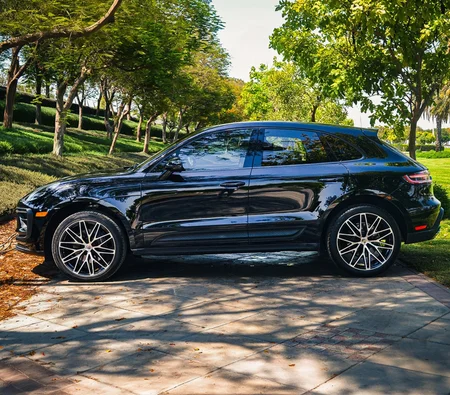 Porsche Macan photo 2